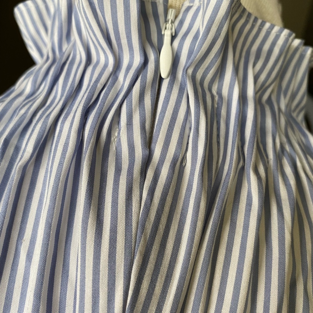 Halogen pinstriped gathered neck blouse, 3/4 sleeves, zip back size: XSP - Picture 6 of 9